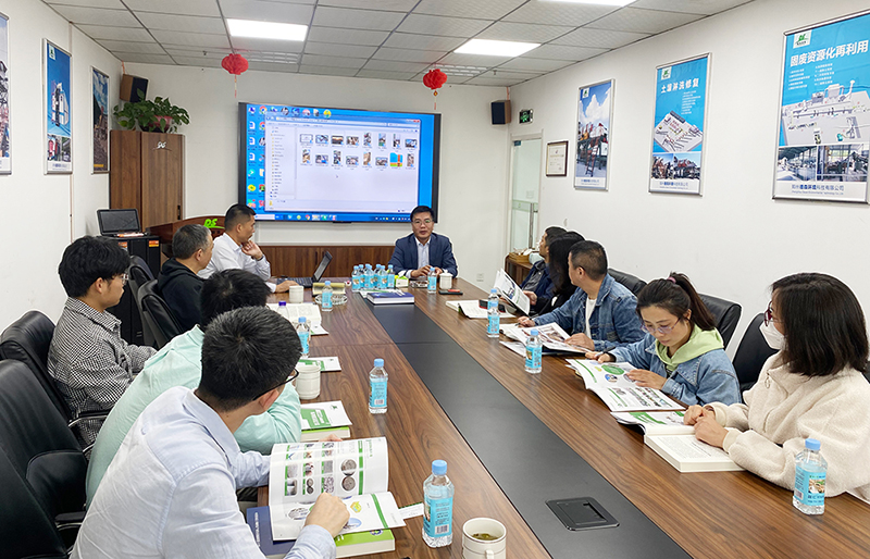 華中科技大學、中南大學一行蒞臨德森生產基地考察調研